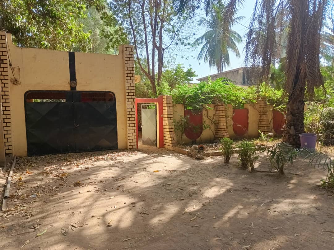 Villa à Vendre à l'Hippodrome à 50 mètres de la Route de Koulikoro